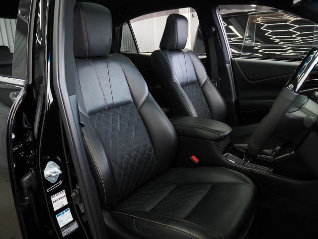 TOYOTA HARRIER 4WD 2017