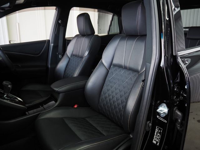 TOYOTA HARRIER 4WD 2017