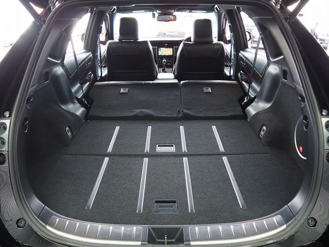 TOYOTA HARRIER 4WD 2017