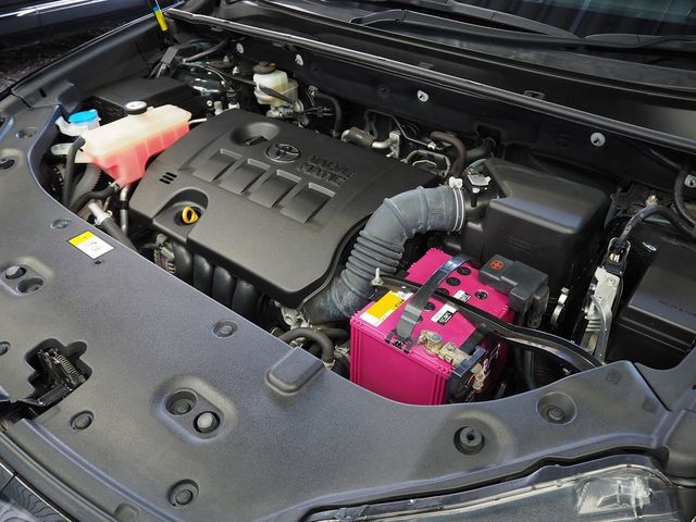 TOYOTA HARRIER 4WD 2017