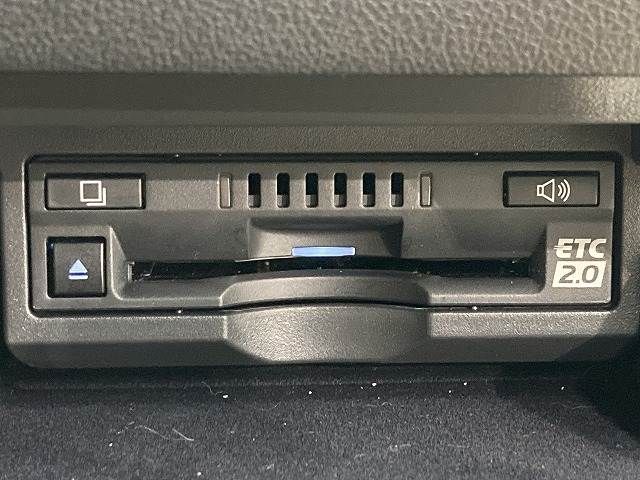 TOYOTA LEXUS LS500 2021