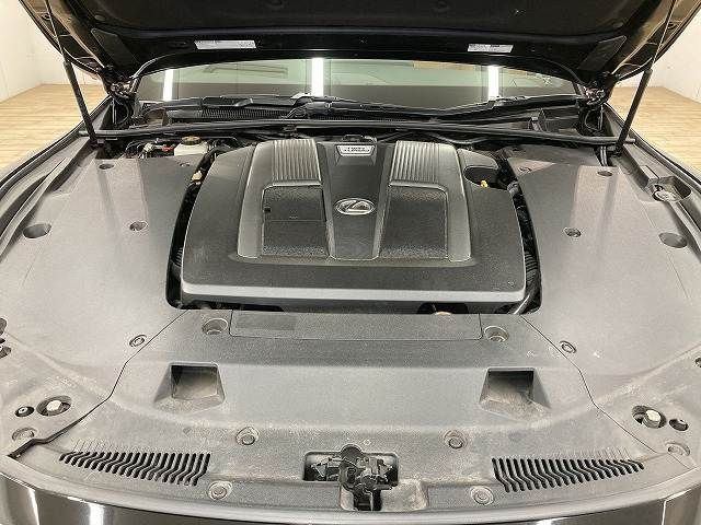 TOYOTA LEXUS LS500 2021