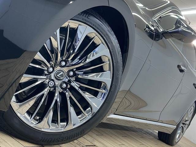 TOYOTA LEXUS LS500 2021