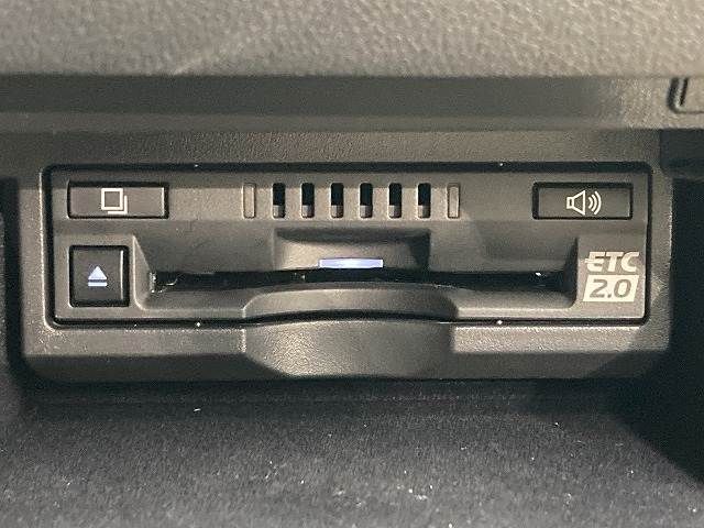 TOYOTA LEXUS LS500 2021