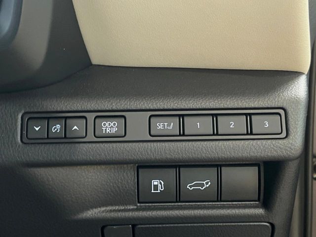 TOYOTA LEXUS LBX 2025