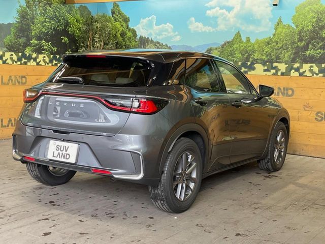 TOYOTA LEXUS LBX 2025