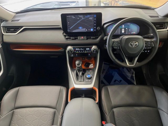 TOYOTA RAV4 4WD 2024