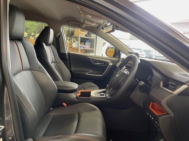 TOYOTA RAV4 4WD 2024