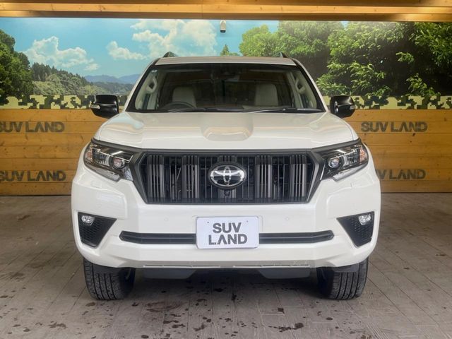 TOYOTA LANDCRUISER PRADO 2022