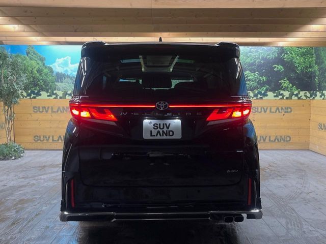 TOYOTA VELLFIRE  HYBRID 2023