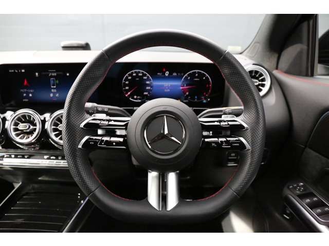 MERCEDES BENZ MERCEDES BENZ GLA class 2023