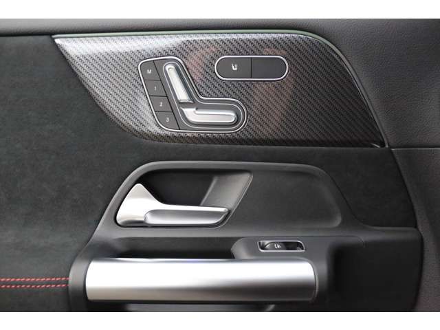 MERCEDES BENZ MERCEDES BENZ GLA class 2023