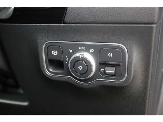 MERCEDES BENZ MERCEDES BENZ GLA class 2023