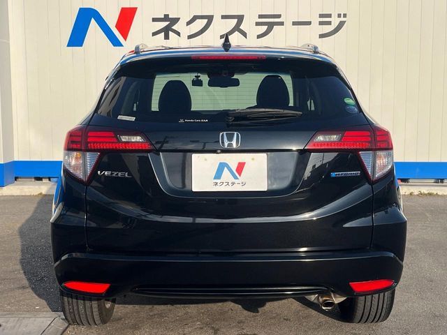 HONDA VEZEL HYBRID 2015