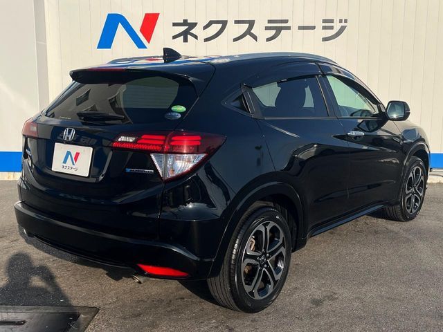 HONDA VEZEL HYBRID 2015