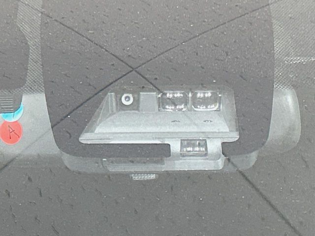 TOYOTA NOAH HYBRID 2021