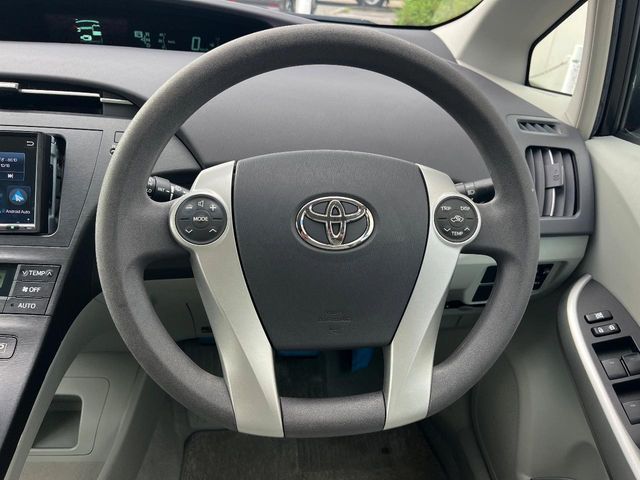 TOYOTA PRIUS 2010
