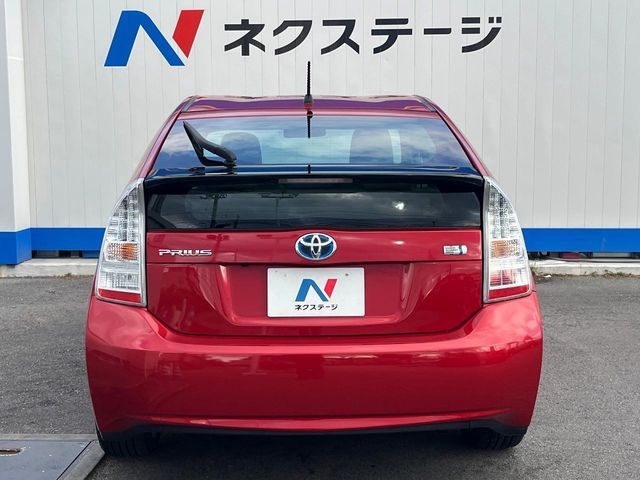 TOYOTA PRIUS 2010