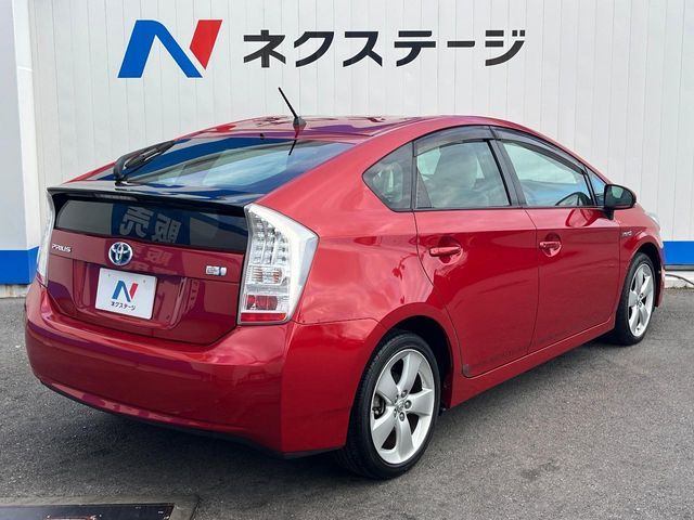 TOYOTA PRIUS 2010