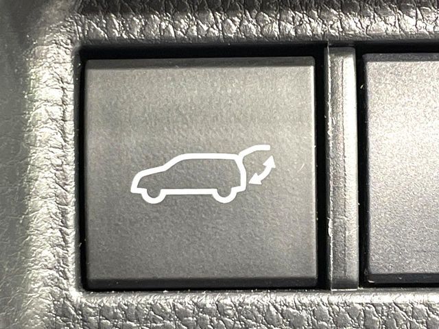 TOYOTA HARRIER 2WD 2020