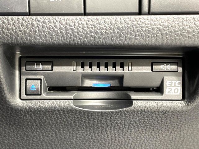 TOYOTA HARRIER 2WD 2020