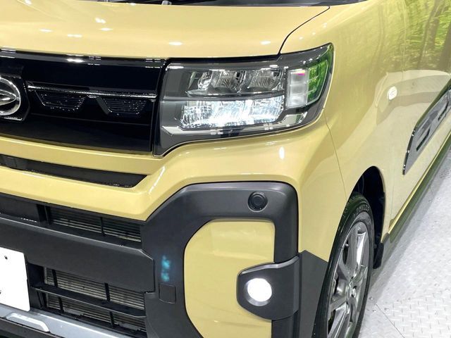 DAIHATSU TANTO FAN CROSS 2024