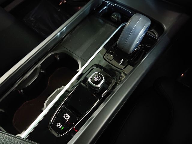 VOLVO VOLVO XC60 2022