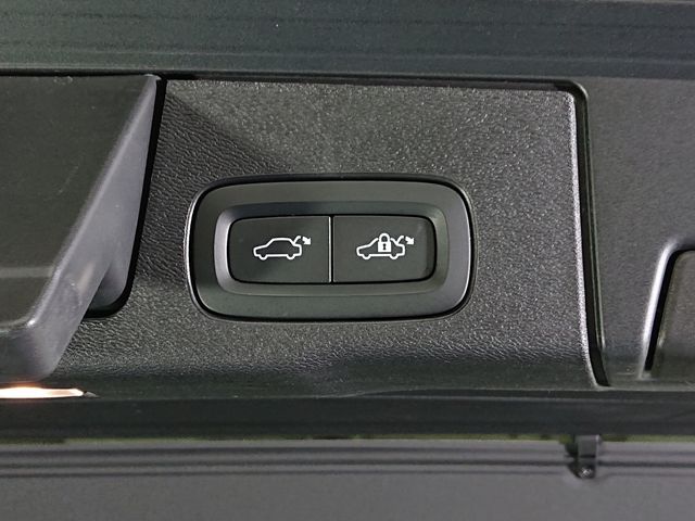 VOLVO VOLVO XC60 2022