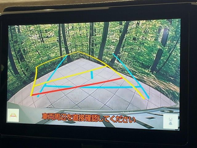 TOYOTA VOXY HYBRID 2023