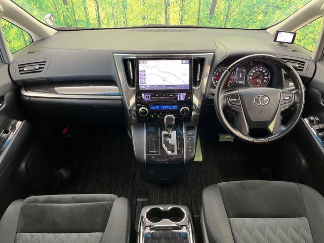 TOYOTA ALPHARD 2019