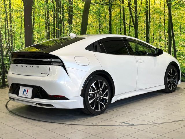 TOYOTA PRIUS PHV 2023