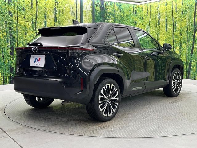 TOYOTA YARIS CROSS 2025
