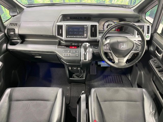 HONDA STEPWAGON SPADA 2013