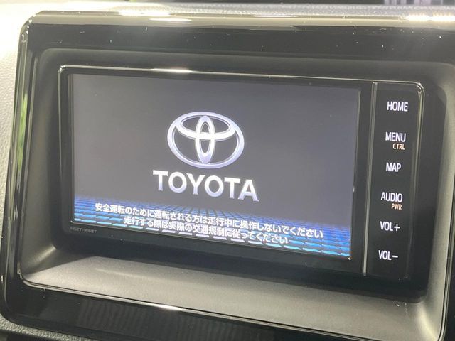 TOYOTA VOXY 2019