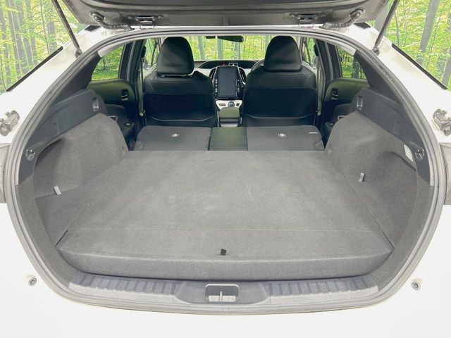 TOYOTA PRIUS PHV 2017