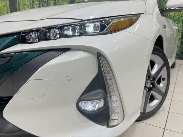 TOYOTA PRIUS PHV 2017