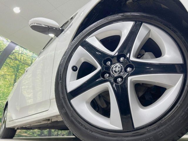 TOYOTA PRIUS PHV 2017