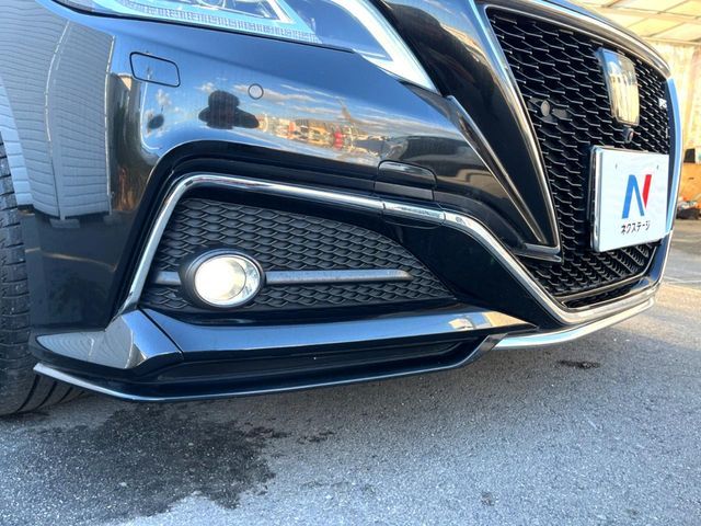 TOYOTA CROWN sedan hybrid 2021