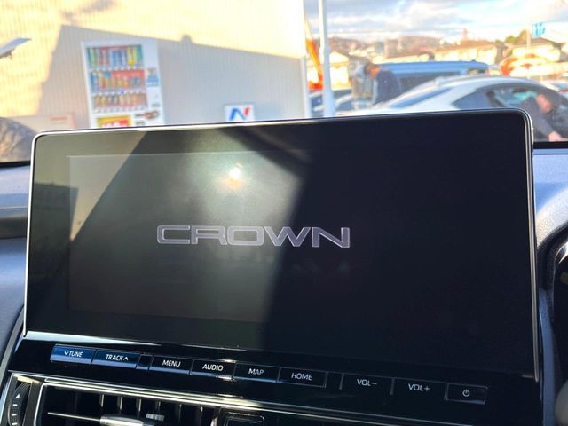 TOYOTA CROWN sedan hybrid 2021