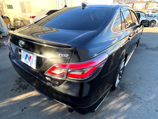 TOYOTA CROWN sedan hybrid 2021