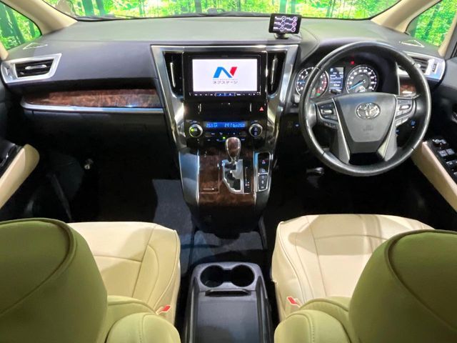 TOYOTA VELLFIRE 4WD 2018