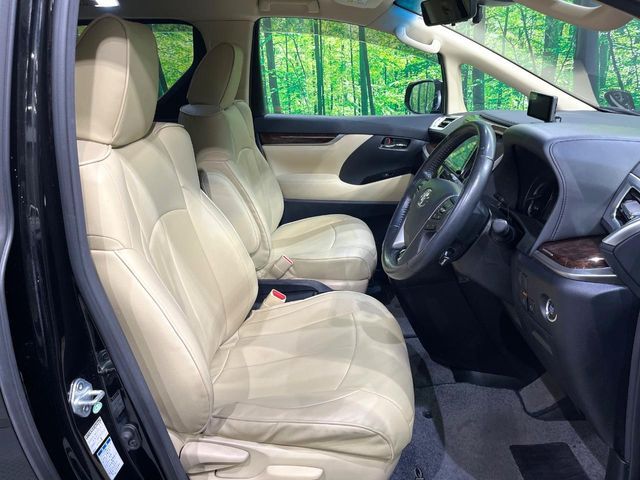 TOYOTA VELLFIRE 4WD 2018