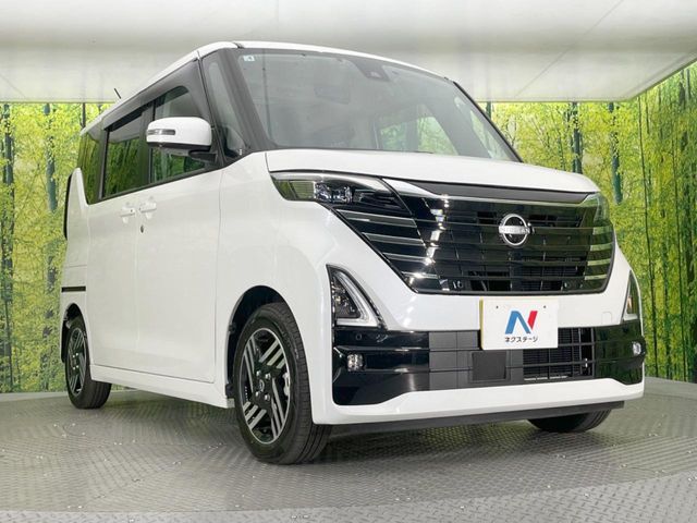 NISSAN ROOX 2025