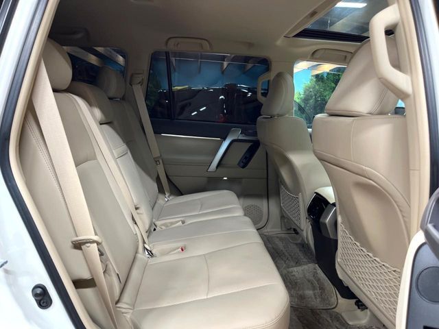 TOYOTA LANDCRUISER PRADO 2023