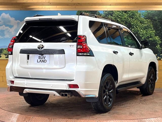 TOYOTA LANDCRUISER PRADO 2023
