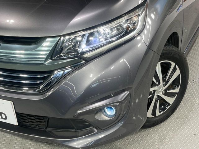 HONDA FREED HYBRID 2017