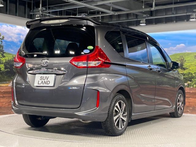 HONDA FREED HYBRID 2017