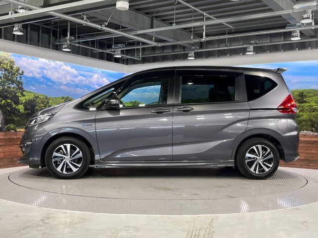 HONDA FREED HYBRID 2017