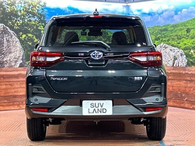 TOYOTA RAIZE HYBRID 2022