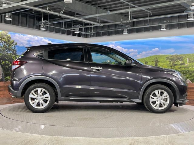 HONDA VEZEL HYBRID 2014